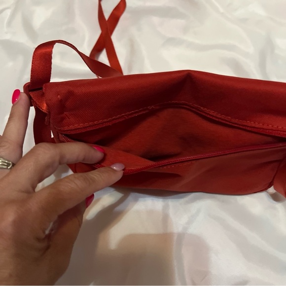 Nike Red Sporty Crossbody Bag - Picture 5 of 9